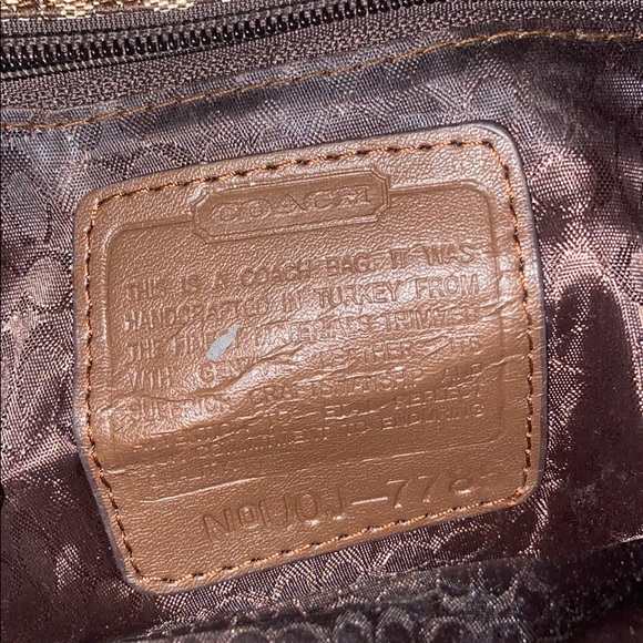 Coach purse - Picture 2 of 6